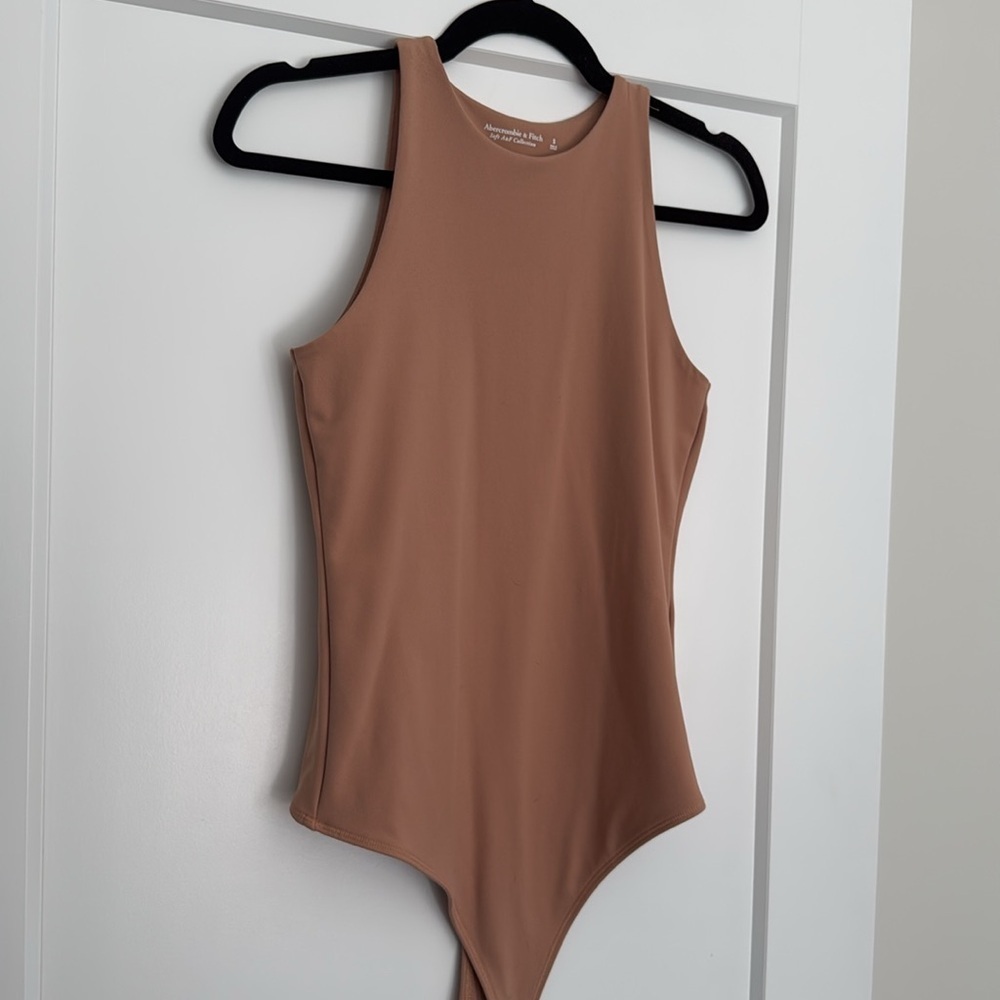 Abercrombie & Fitch Soft AF High Neck Sleeveless Tank Bodysuit Nude Size S​​​​ - Picture 2 of 3